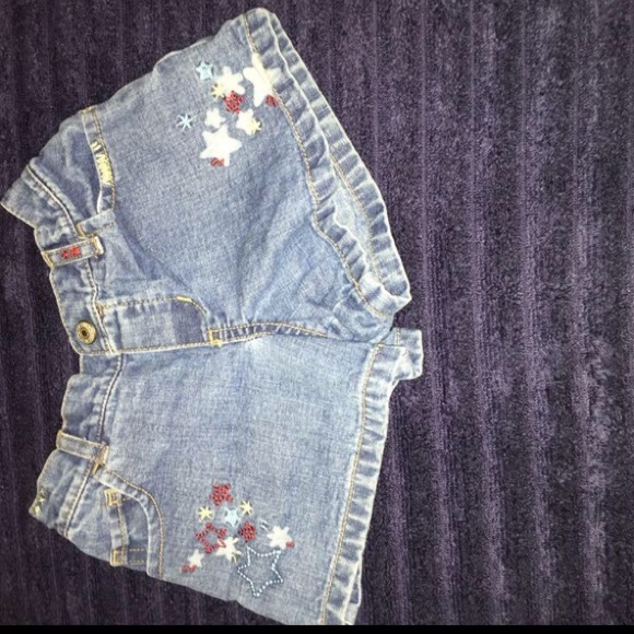 Old Navy star shorts 4T - Picture 1 of 4